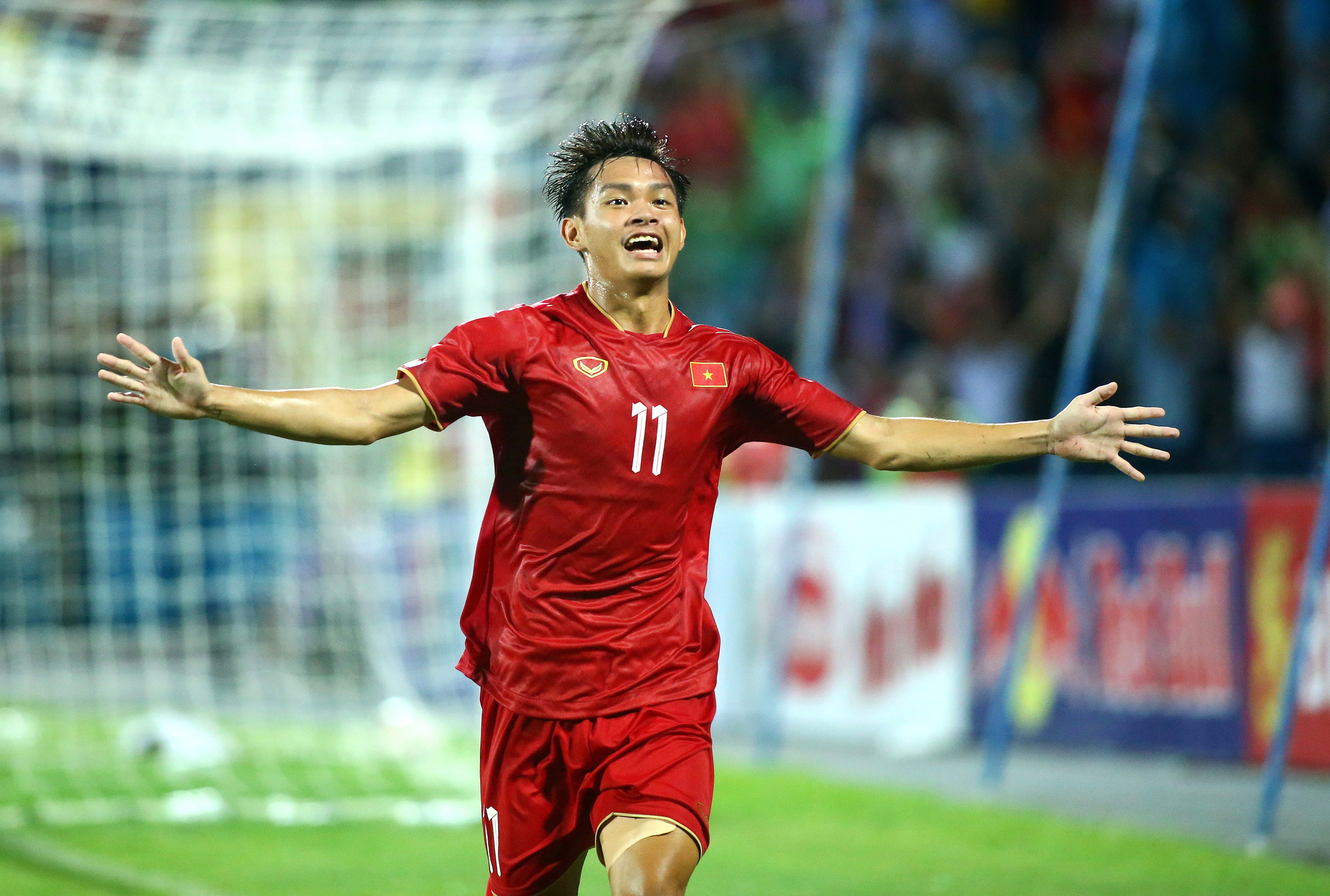 ベトナム オリンピック チームのアジアド 19 の試合をどこで観戦できますか? -写真1。 ファンはホアン・アイン・トゥアン監督と彼のチームのアジアド19でのプレーをどこで観ればいいのか分からない? - 写真:HOANG Tung