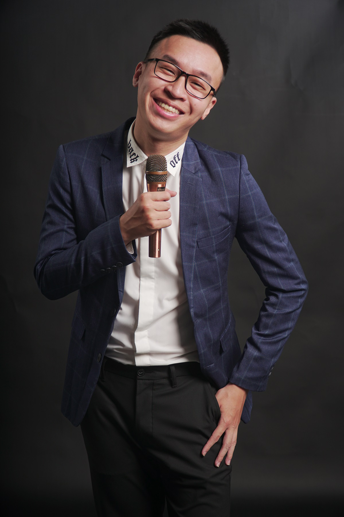 Uy Lê (Saigon Tếu) - Diễn hài độc thoại, tưởng dễ mà khó!