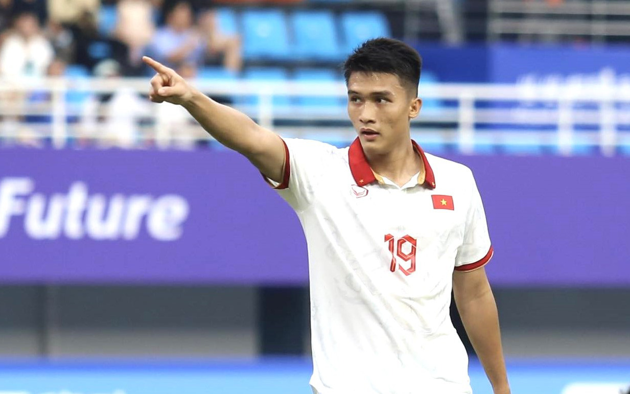 HLV Hoàng Anh Tuấn lên tiếng về cơ hội đi tiếp của Olympic Việt Nam tại Asiad 19