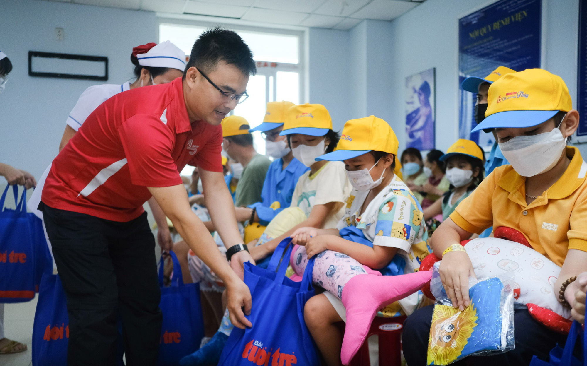 "Ước mơ của Thúy" mang Trung thu đến bệnh nhi Đà Nẵng, Huế