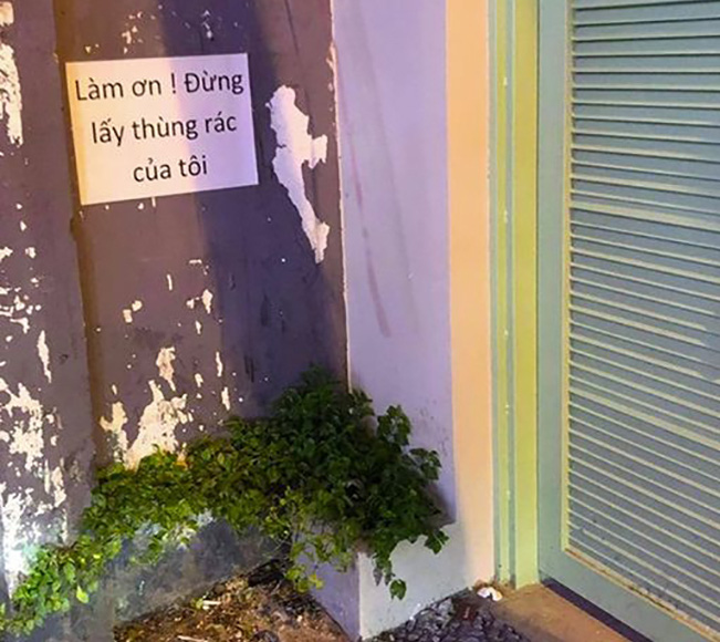 Ảnh vui 26-9: Chú chó 'đuổi' cặp đôi đi chỗ khác - Ảnh 6. Lực bất tòng tâm.