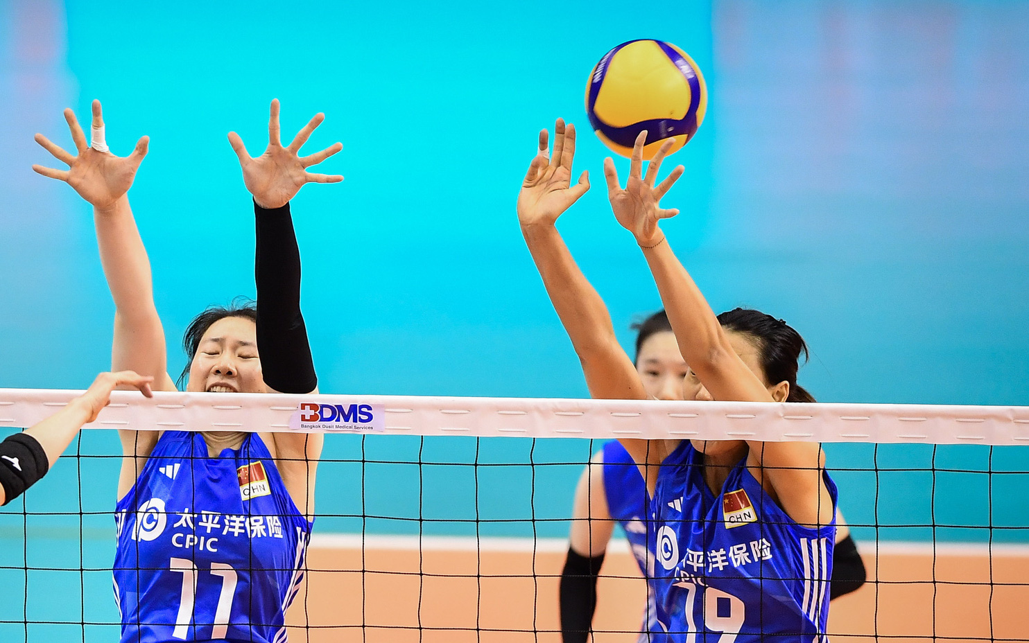 Tương quan sức mạnh tuyển bóng chuyền nữ Việt Nam và Trung Quốc