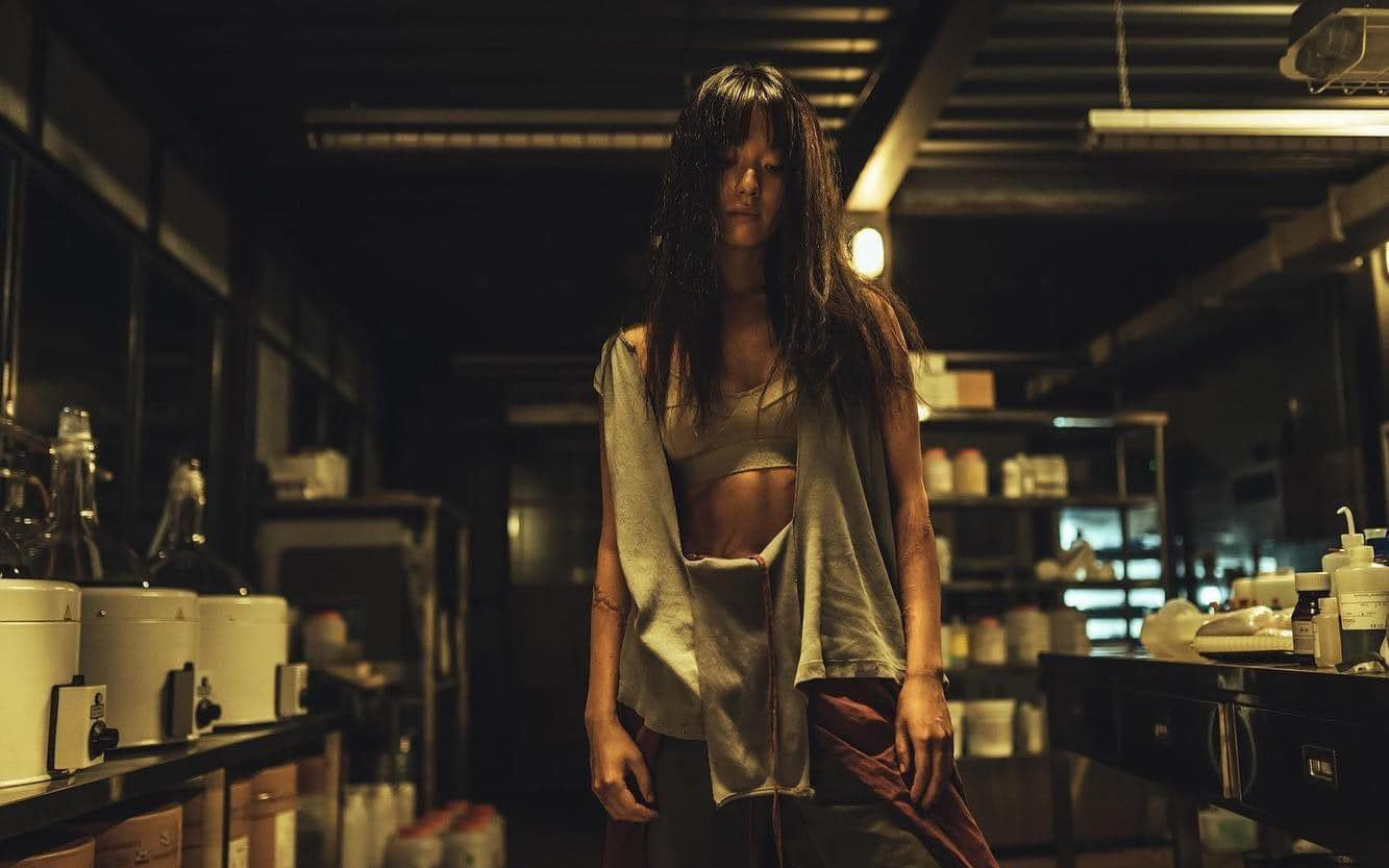 "Mỹ nhân có nụ cười đẹp nhất" Han Hyo Joo tung tạo hình "rách như Cái Bang" trong phim mới