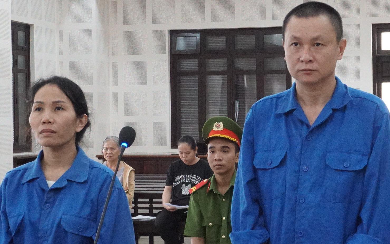 Lừa đặt cọc mua bán đất, chiếm đoạt 74 tỉ đồng- Ảnh 3. Lô đất trăm tỉ đang bị phong tỏa:
