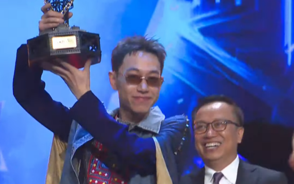 Rapper "À Lôi" Double2T lên ngôi quán quân Rap Việt 2023