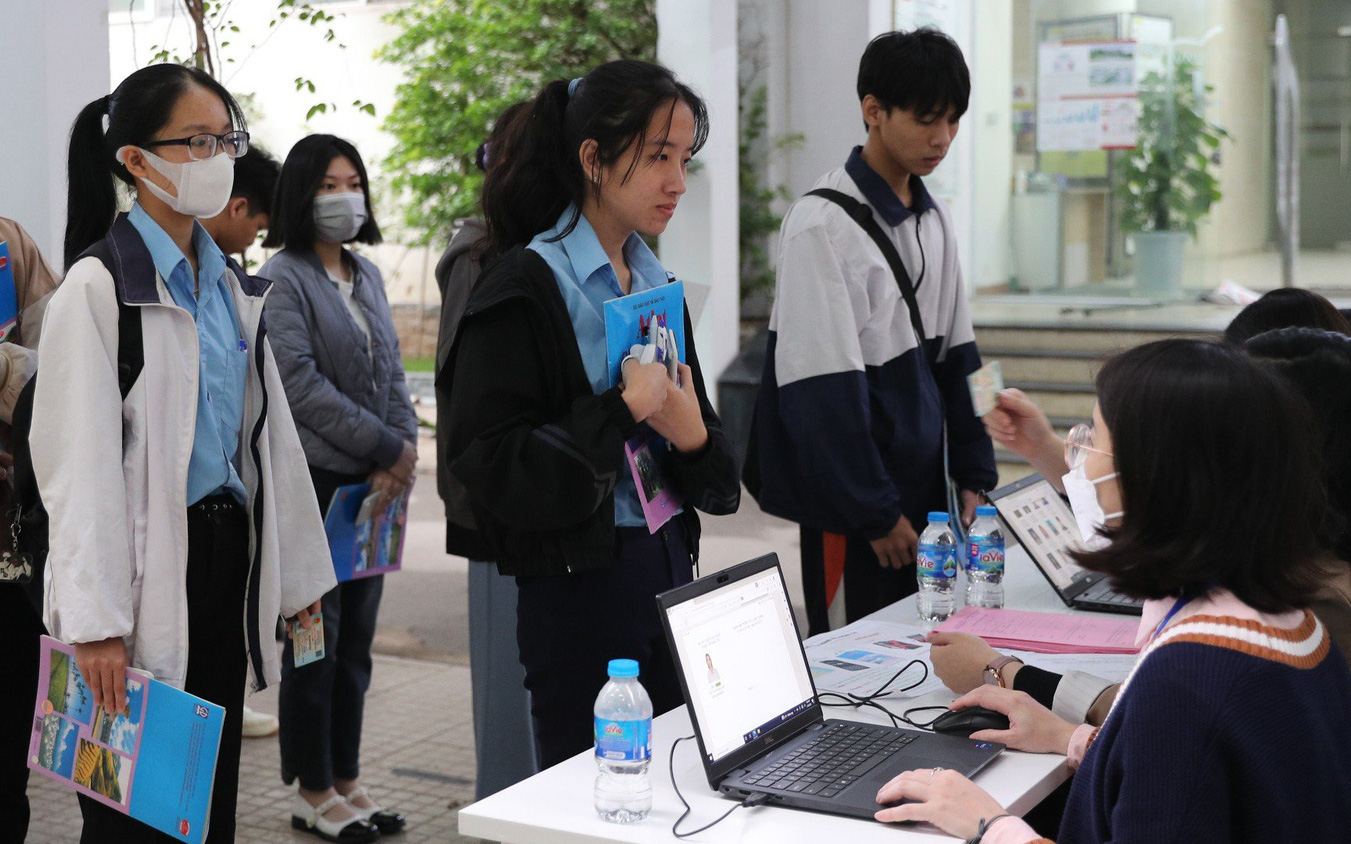 Đại học Quốc gia Hà Nội có thêm Trường Khoa học liên ngành và Nghệ thuật- Ảnh 2. Đại học Quốc gia Hà Nội dự kiến có 84.000 lượt thí sinh thi đánh giá năng lực