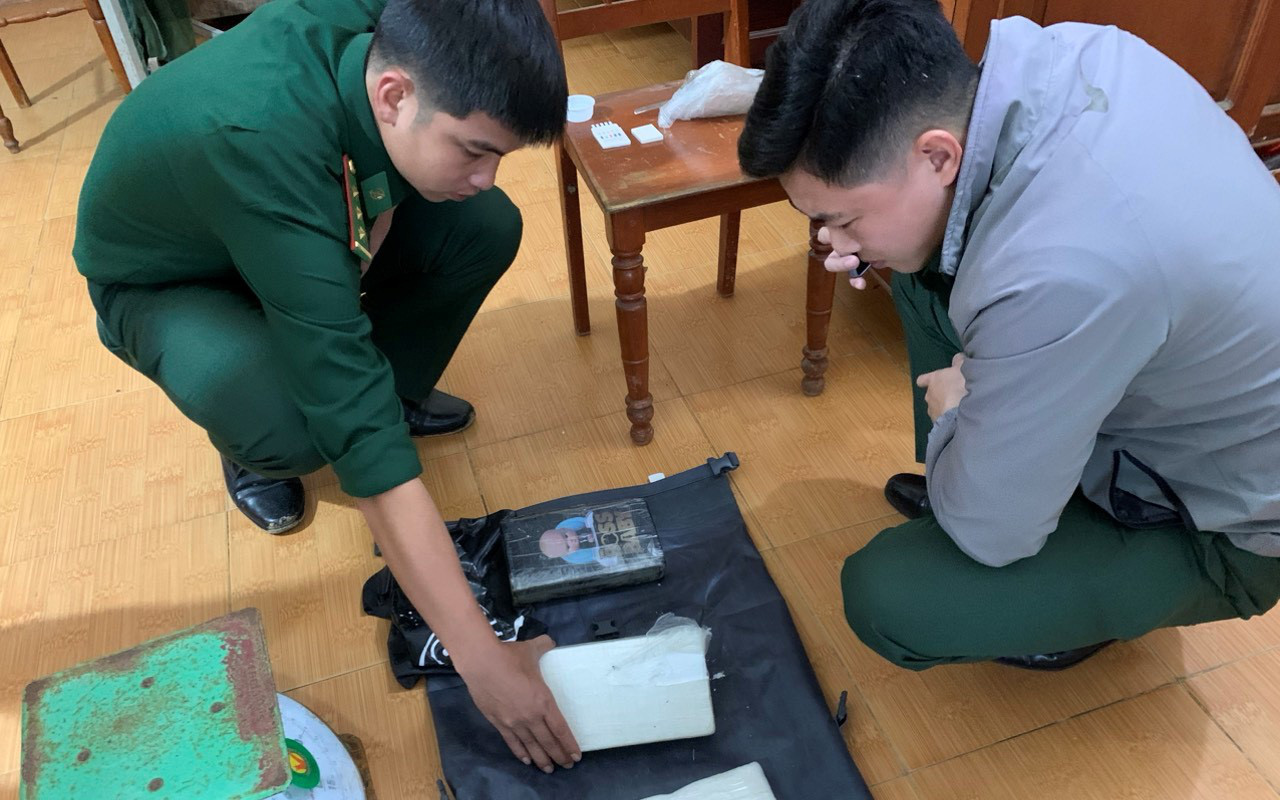 Gần 300kg ma túy dạt vào bờ biển Quảng Ngãi- Ảnh 5. Gần 3kg ma túy dạt vào bờ biển Quảng Ngãi