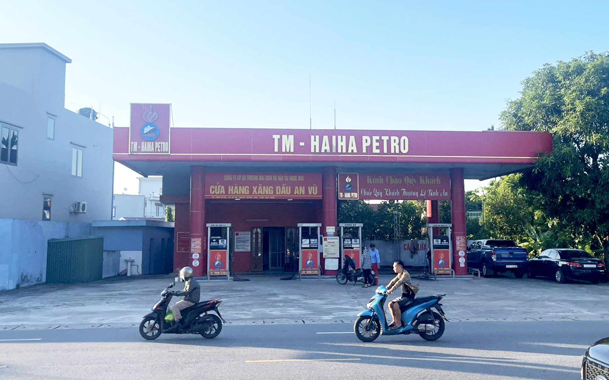 Bộ Công Thương lý giải vì sao đề xuất doanh nghiệp được tự quyết giá xăng dầu, vẫn giữ quỹ bình ổn- Ảnh 2. Hàng nghìn tỉ quỹ bình ổn xăng dầu khó được thu hồi