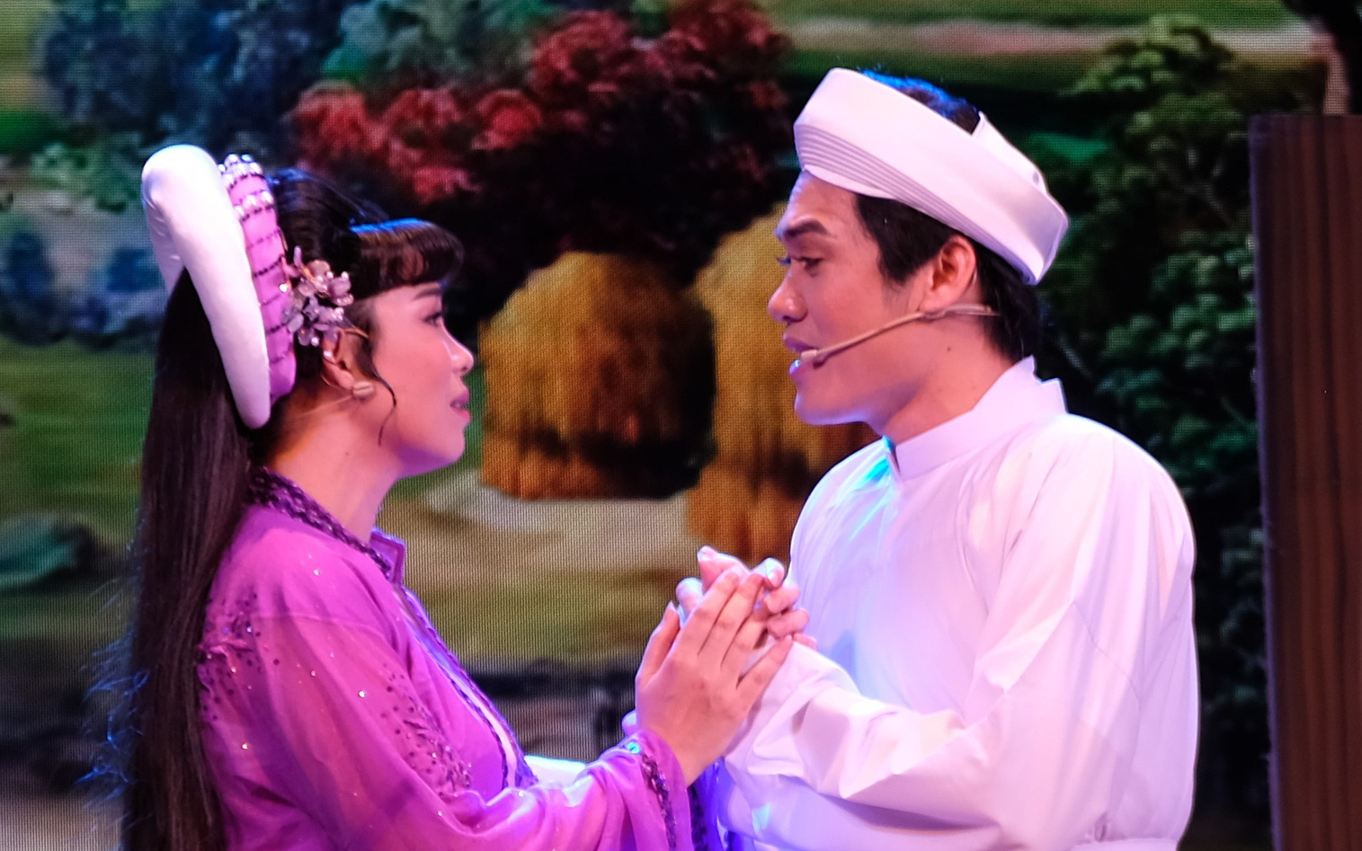 Tin tức xem nghe: Với Thanh Hằng ai cũng là khán giả; Về Chợ Lớn xem múa lân- Ảnh 6. Tin tức xem nghe cuối tuần: Tết Giáp Thìn, rồng xuất hiện trên sân khấu 5B