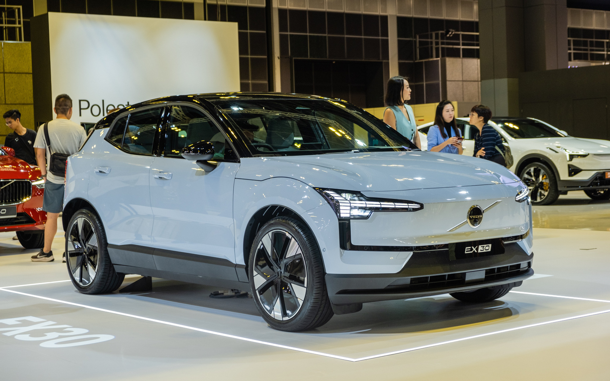Chi tiết SUV nhỏ và rẻ nhất của Volvo EX30 có thể về Việt Nam năm nay- Ảnh 22. Chi tiết Volvo EX30 dự kiến sắp đến Việt Nam: Chạy được 480km/sạc, nội thất tối giản khó tin