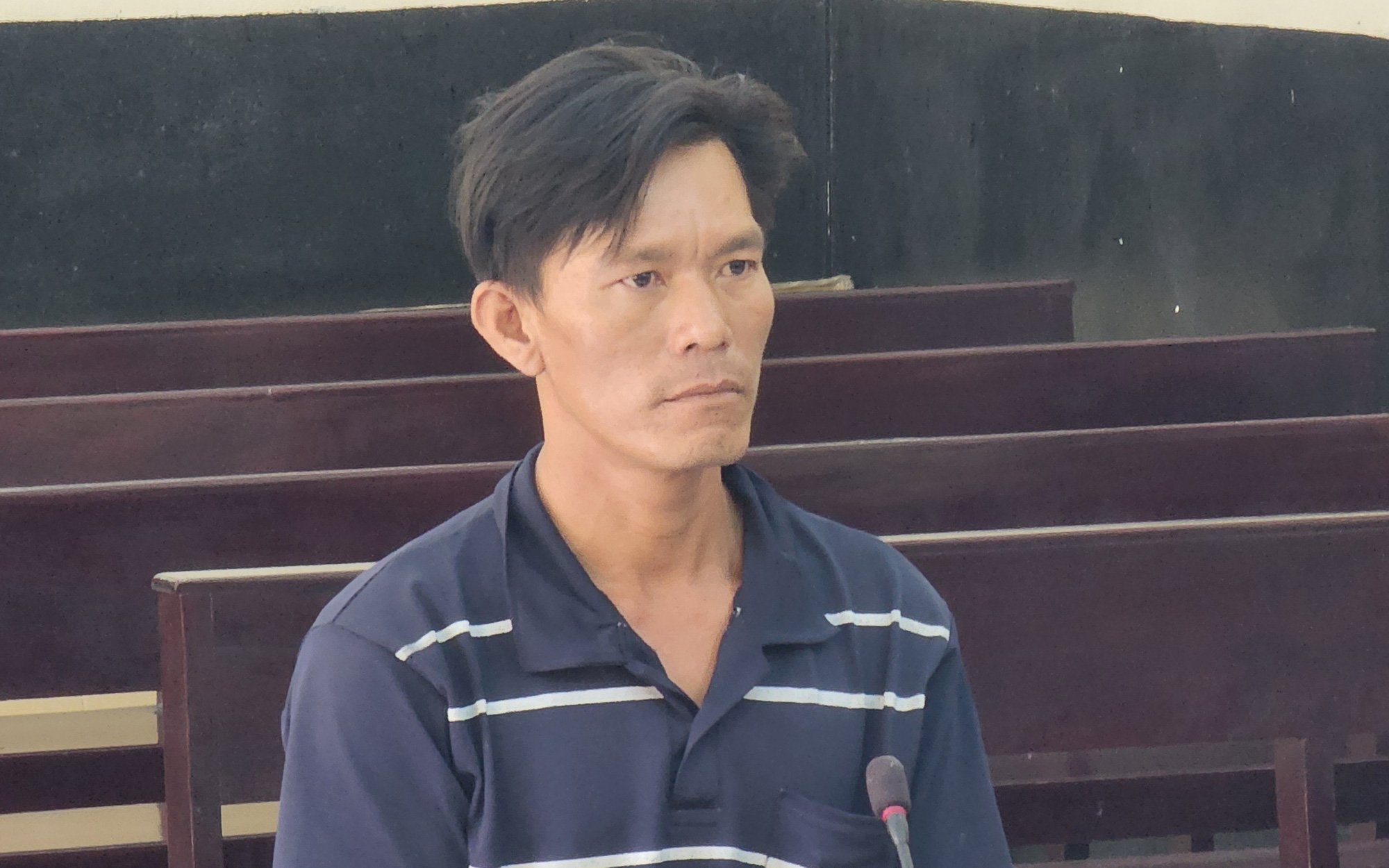 Chưa đóng phạt hơn 240 triệu đồng lại đi hút cát trộm, lãnh 9 tháng tù - Ảnh 3.