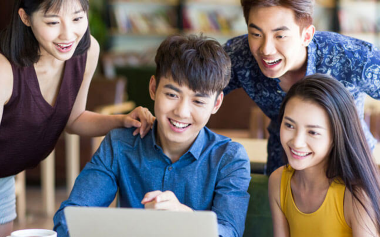 Gen Z ứng xử tốt nơi công sở phải chỉn chu cả cách ăn mặc, thái độ với đồng nghiệp- Ảnh 4. Tranh luận về việc gen Z bị đánh giá lười biếng và đòi hỏi quá mức