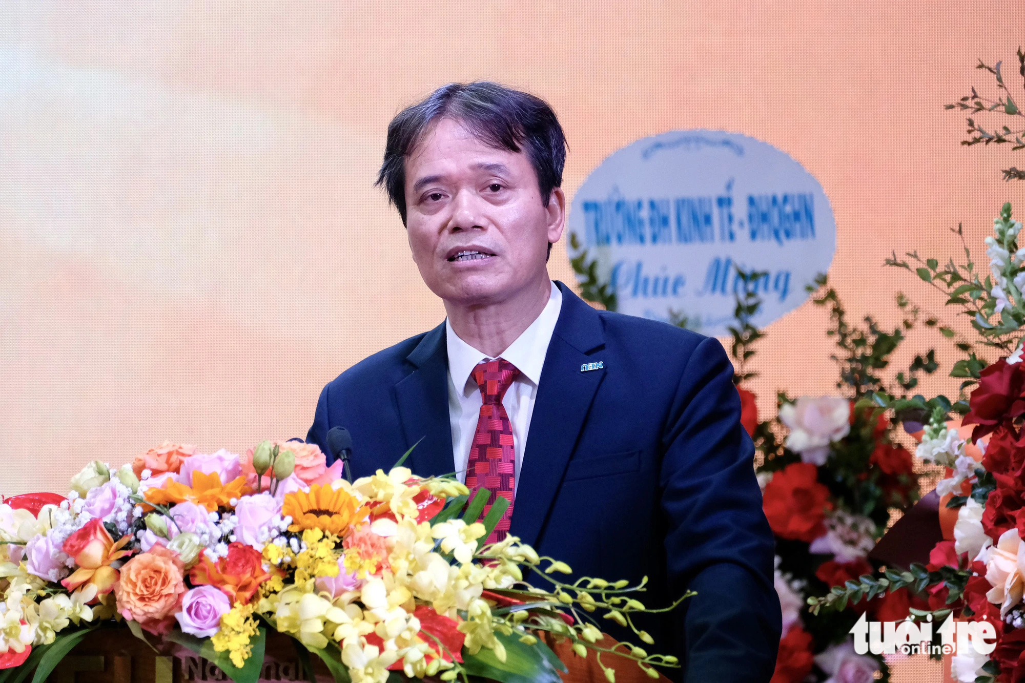 Tạp chí của Trường đại học Kinh tế quốc dân chính thức gia nhập danh mục Scopus- Ảnh 1. GS.TS Phạm Hồng Chương, hiệu trưởng Trường đại học Kinh tế quốc dân, phát biểu tại lễ công bố - Ảnh: NGUYÊN BẢO