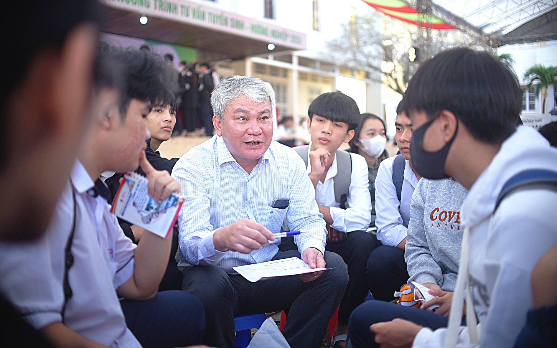 Hôm nay tư vấn tuyển sinh tại Đắk Lắk, Nam Định- Ảnh 8. Thêm 5 chương trình tư vấn tuyển sinh - hướng nghiệp cuối tuần