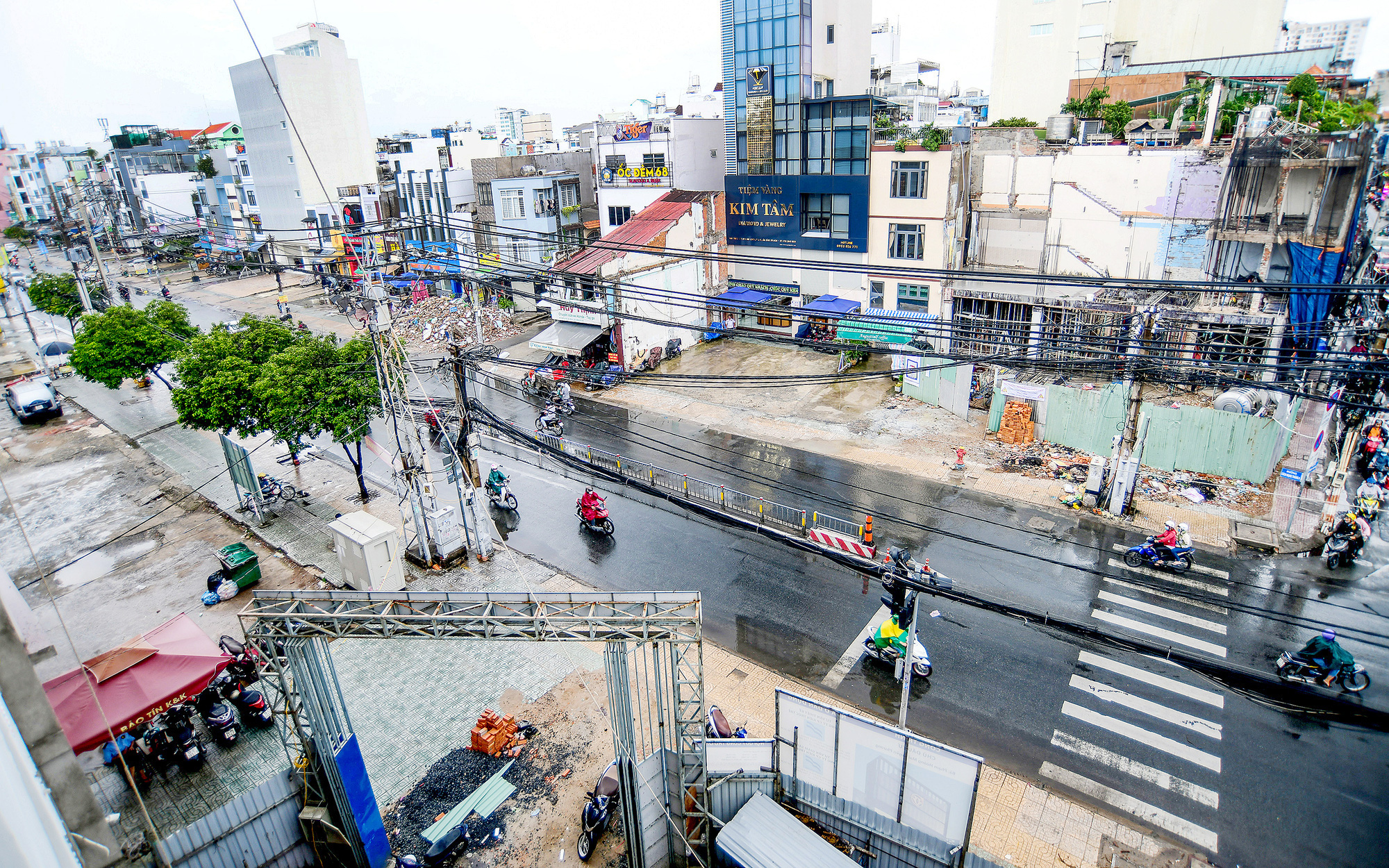 Sáng nay, Quốc hội xem xét thông qua Luật Đất đai sửa đổi- Ảnh 3. Luật Đất đai: Những điểm cần suy xét thấu đáo trước khi bấm nút