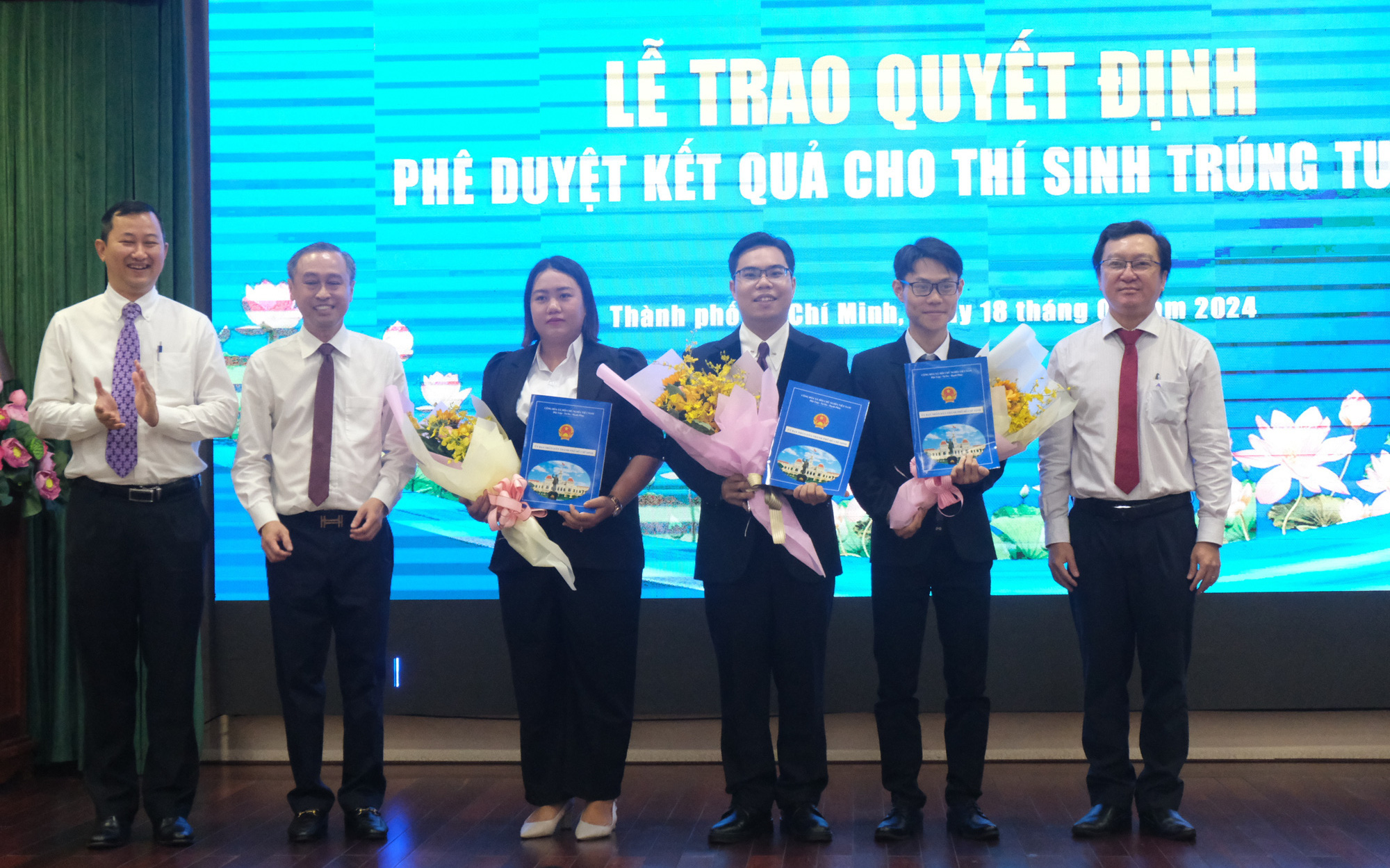 TP.HCM khai mạc kỳ tuyển dụng công chức, viên chức từ sinh viên xuất sắc - Ảnh 3.
