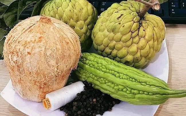 Ảnh vui 19-1: Mâm ngũ quả của mấy anh chị