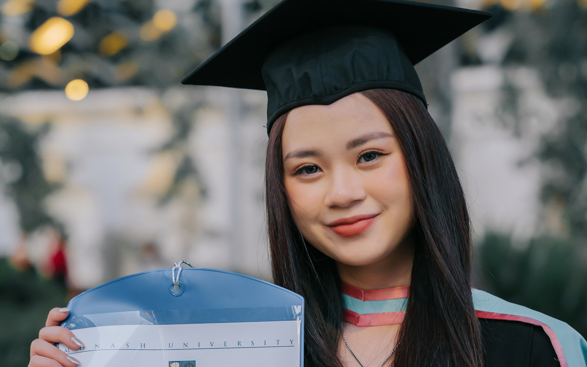 Nhiều học bổng du học cho ứng viên Việt Nam năm 2024- Ảnh 3. Nữ sinh Việt giành học bổng toàn phần tiến sĩ ở tuổi 22