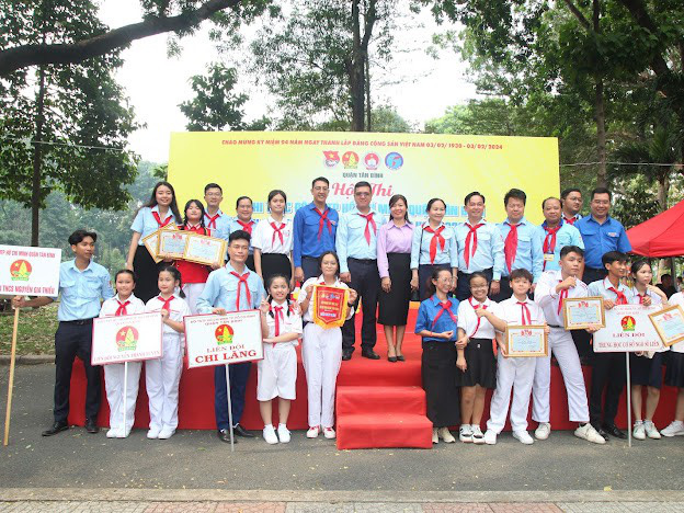 Trường THCS Nguyễn Gia Thiều, THCS Hưng Long toả sáng trong hội thi Nghi thức Đội- Ảnh 10.