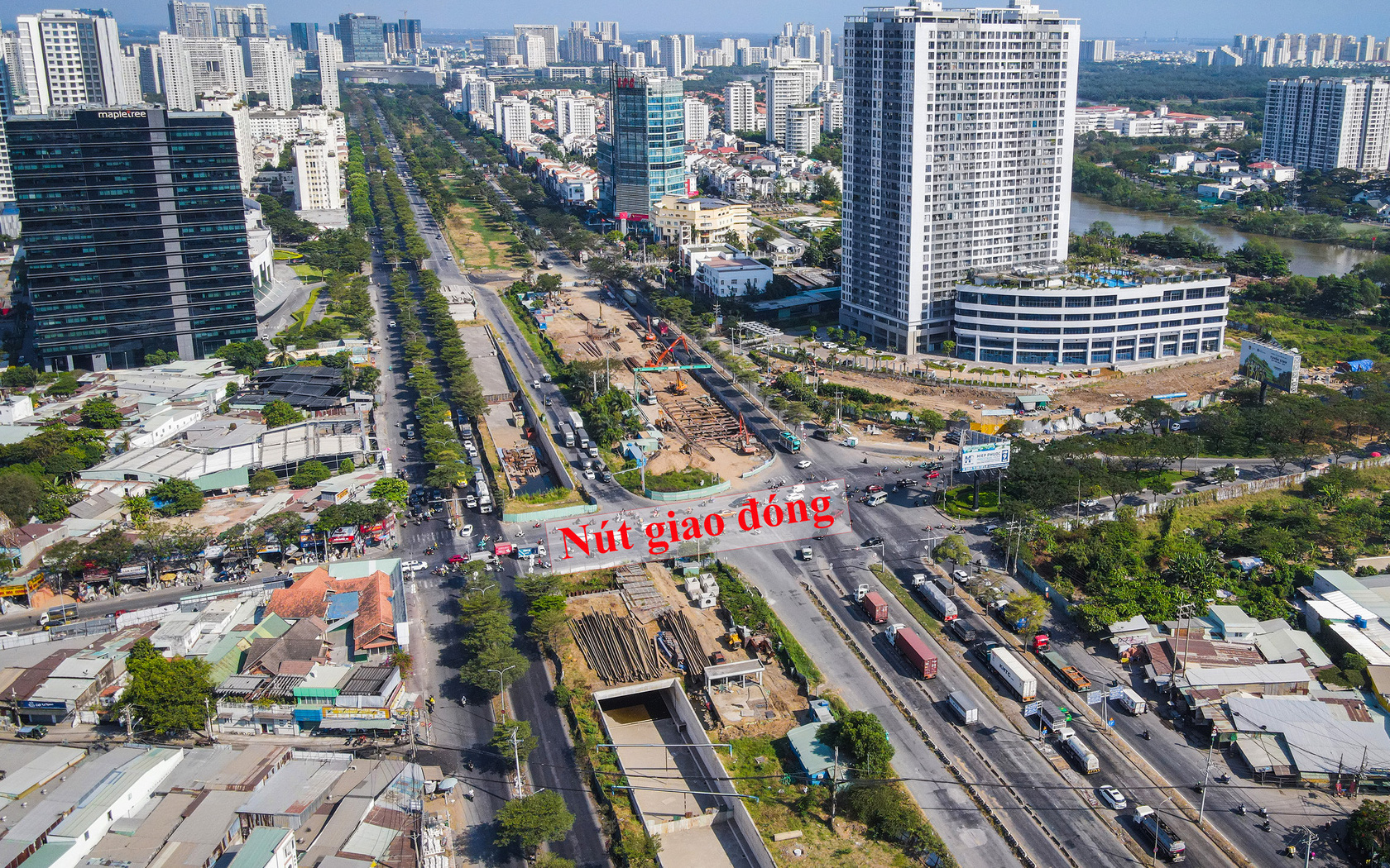 Từ 27 Tết, người dân ra vào các cửa ngõ thủ đô phải theo hướng nào?- Ảnh 2. Người dân đi lại thế nào khi đóng nút giao Nguyễn Văn Linh - Nguyễn Hữu Thọ?