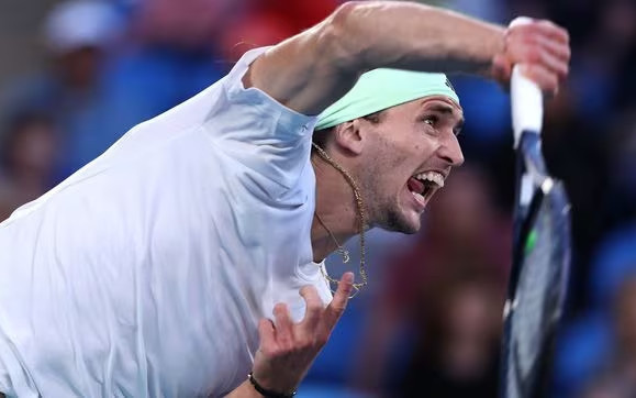 Zverev vô địch Rome Masters 2024- Ảnh 2. Vui ở Úc mở rộng, Zverev lại khủng hoảng vì bạo lực bạn gái cũ