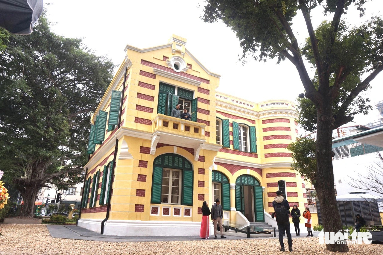 Biệt thự 49 Trần Hưng Đạo là một biệt thự hiếm hoi ở Hà Nội còn sân vườn rộng gần 1.000m2 - Ảnh: T.ĐIỂU