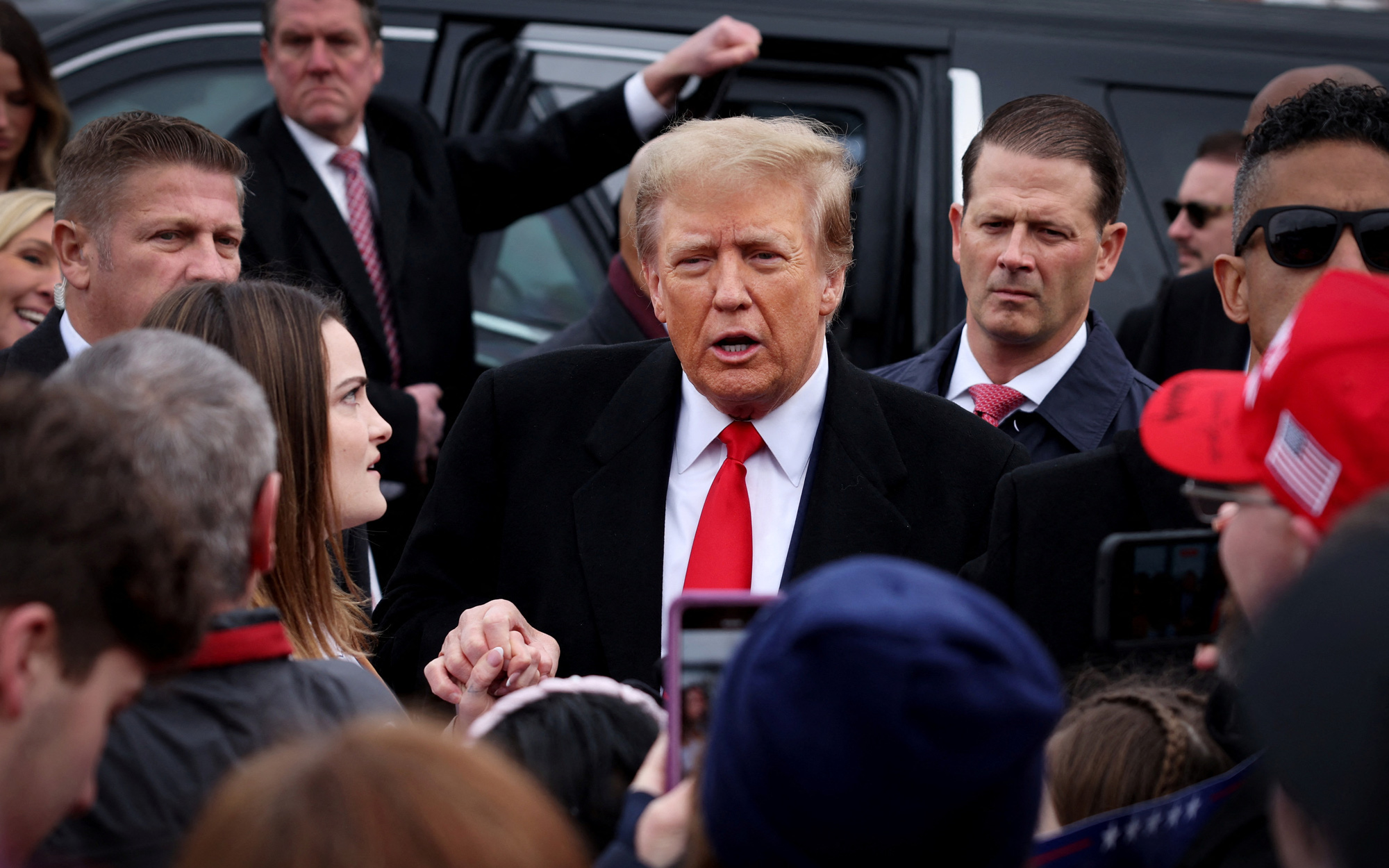 Ông Trump: Sẽ áp thuế hơn 60% với Trung Quốc nếu đắc cử- Ảnh 3. Ông Trump và đường dài mới biết ngựa hay