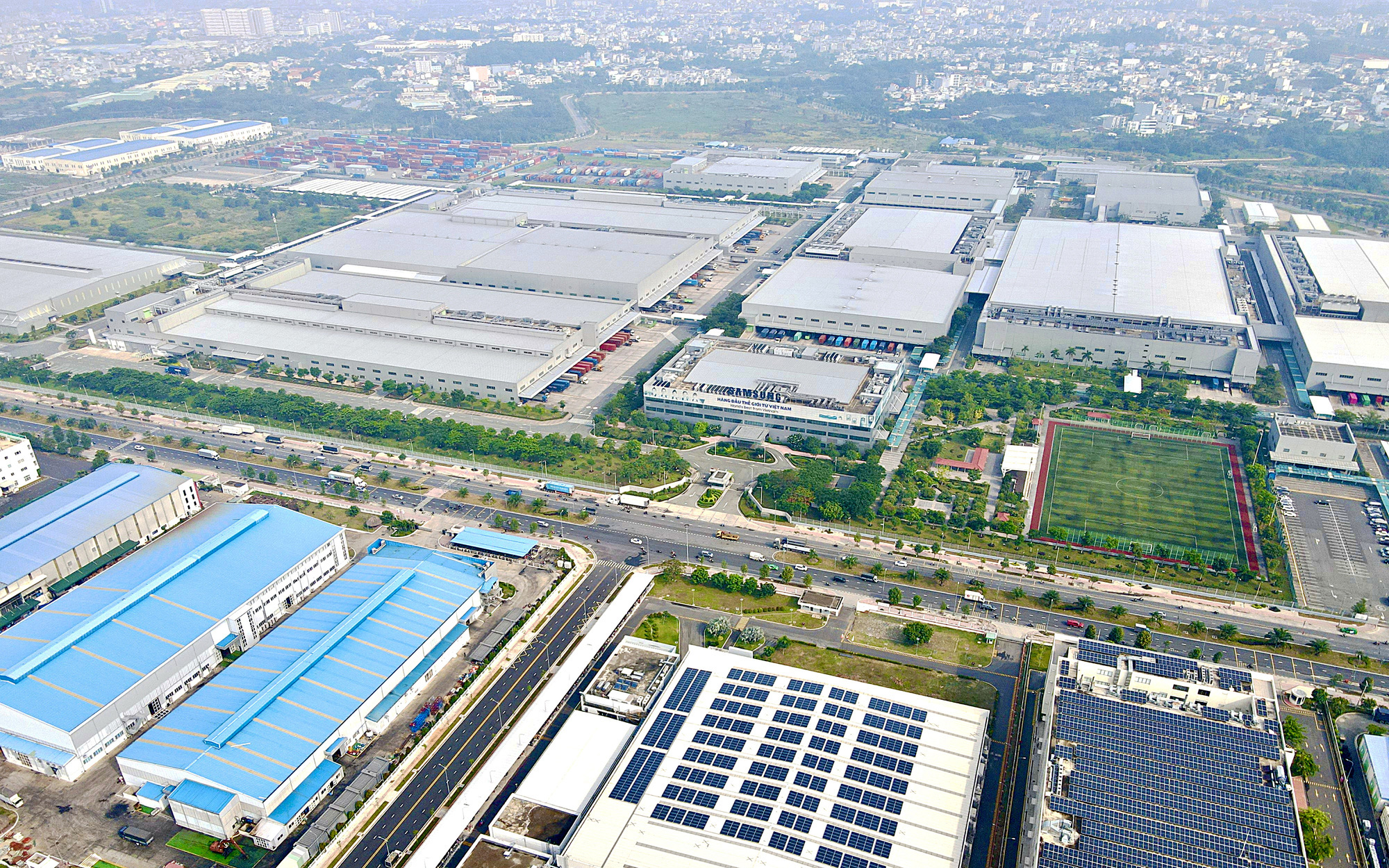 TP.HCM có hơn 200 hoạt động xúc tiến thương mại và đầu tư năm qua- Ảnh 3. TP.HCM thu hút vốn đầu tư kỷ lục 1 tỉ USD, gỡ điểm nghẽn để đón