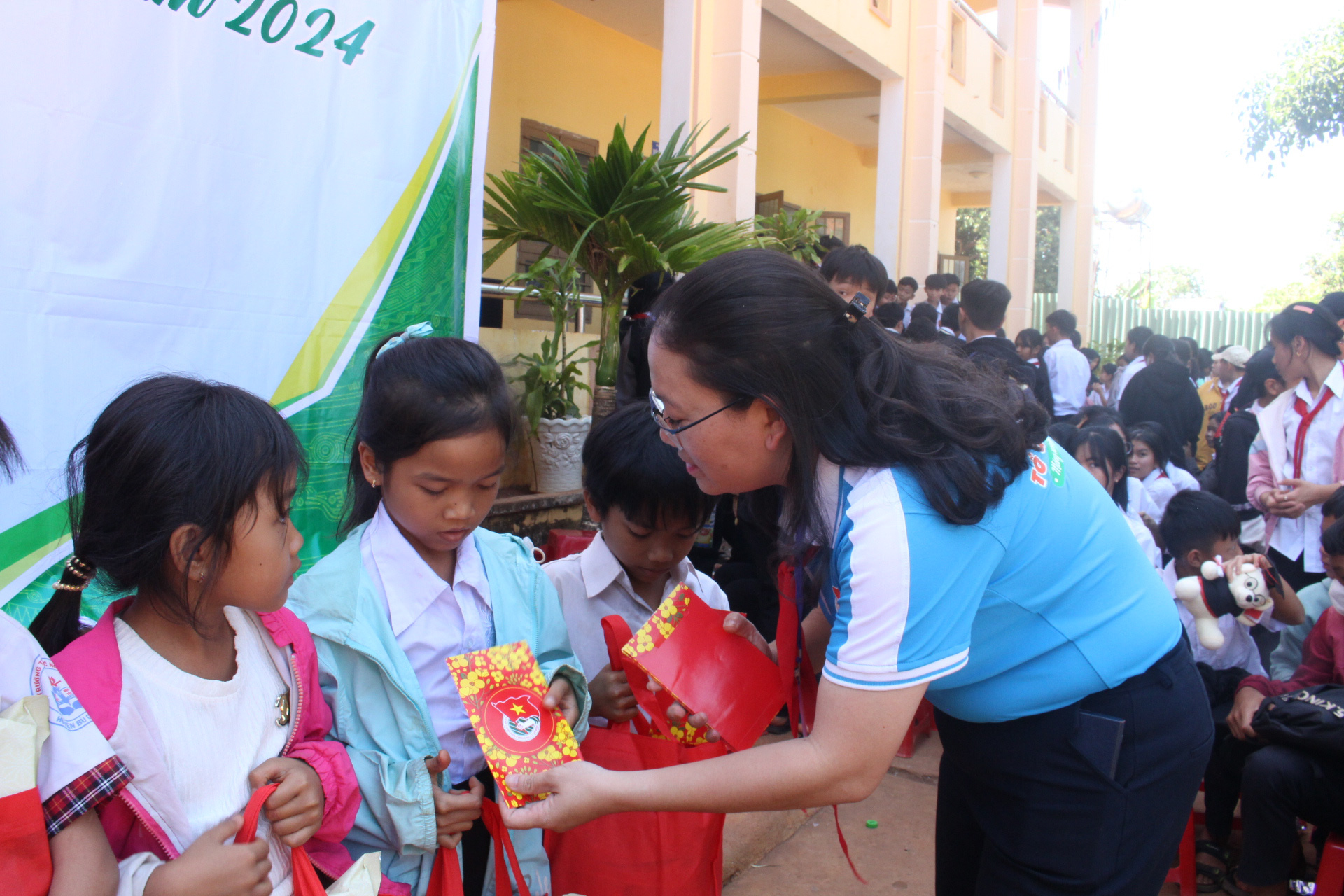 Đội viên TP.HCM trưởng thành hơn qua Hành trình  “Măng non sẵn sàng vì biên giới, biển, đảo” năm 2024- Ảnh 7.