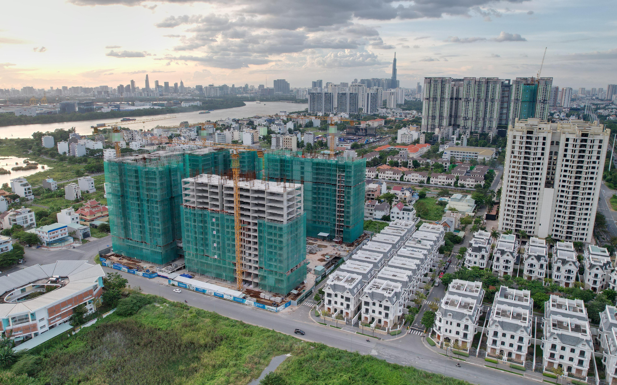 Tranh luận quy định không được vay tiền mua nhà hình thành trong tương lai- Ảnh 4. Không được vay tiền mua nhà ở hình thành trong tương lai, giới bất động sản lo