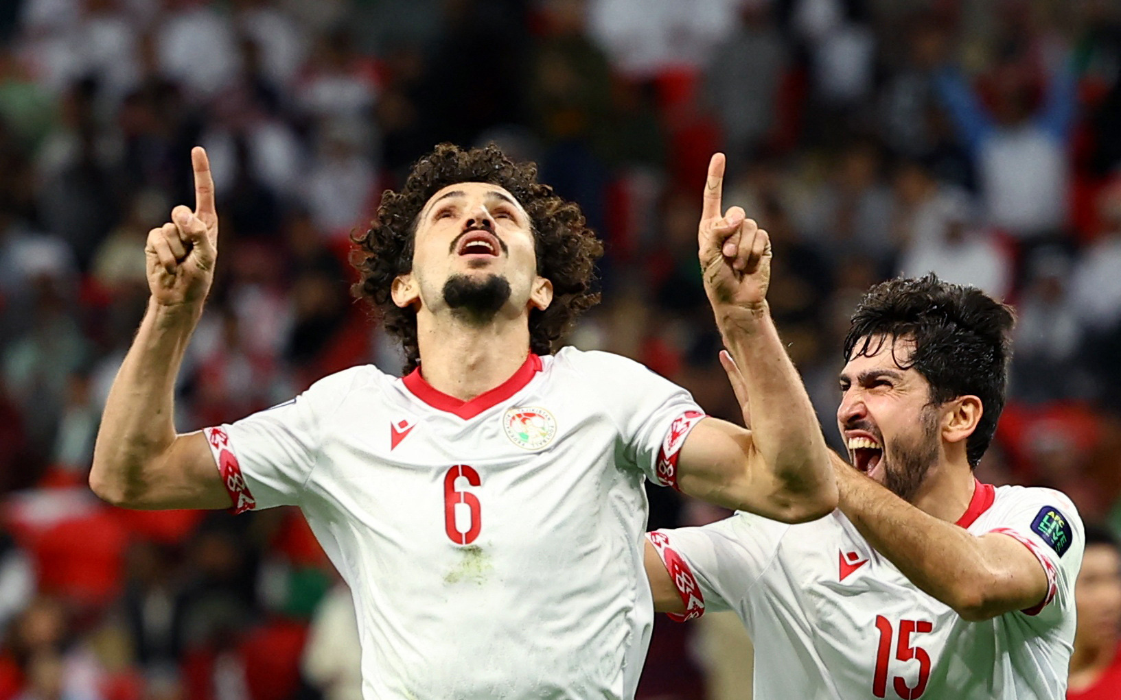 Báo Bola: Tuyển Indonesia không còn bị đánh giá thấp- Ảnh 3. Thắng sốc UAE, Tajikistan vào tứ kết Asian Cup trong lần đầu tham dự