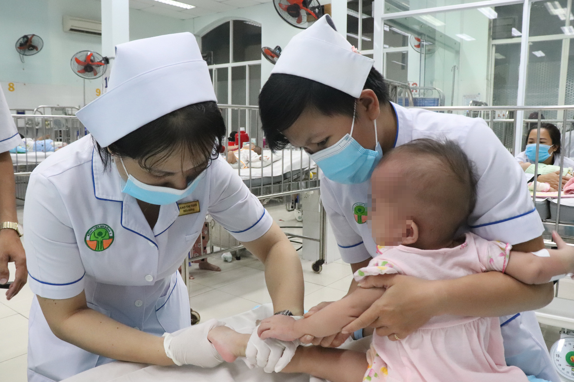 Phó chủ tịch TP.HCM nhắc cảnh báo của WHO về dịch bệnh nguy hiểm gấp 20 lần COVID-19- Ảnh 2. Nhiều bệnh lây qua đường hô hấp tăng dịp cuối năm, TP.HCM chủ động phòng chống