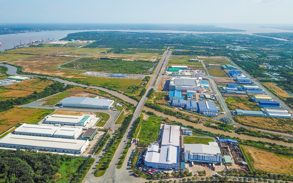 HEPZA đề xuất thêm 11 khu công nghiệp mới, gỡ khó quỹ đất công nghiệp của TP.HCM- Ảnh 2. Thiếu quỹ đất lớn, TP.HCM khó kéo