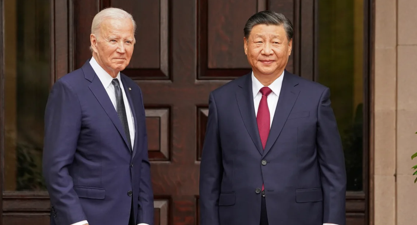 Tổng thống Mỹ Joe Biden gặp Chủ tịch Trung Quốc Tập Cận Bình tại California, Mỹ tháng 11-2023 - Ảnh: REUTERS
