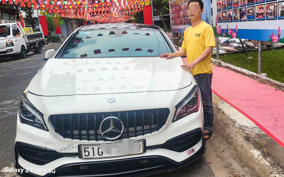 Xác định nguyên nhân khiến loạt ô tô bị nổ lốp trên cầu Thanh Trì- Ảnh 3. Tìm ra tài xế lái Mercedes "phóng" 210km/h trên cao tốc Mỹ Thuận - Cần Thơ