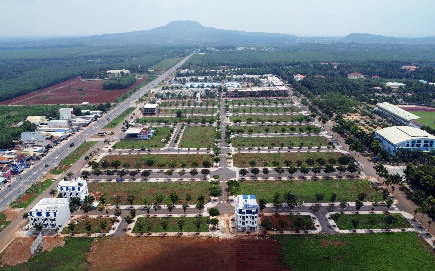 Vụ bán đất nền khu dân cư đô thị Dầu Giây: Đổi tội danh, hạ mức án cựu tổng giám đốc- Ảnh 2. Dự án khu dân cư đô thị Dầu Giây: Vừa điều chỉnh dự án, vừa làm rõ trách nhiệm