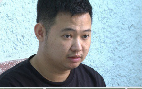 Triệt phá chuyên án mua bán súng, phát hiện cả 'kho' vũ khí- Ảnh 4. Tạm giữ nghi phạm mua bán súng và hơn 800 linh kiện