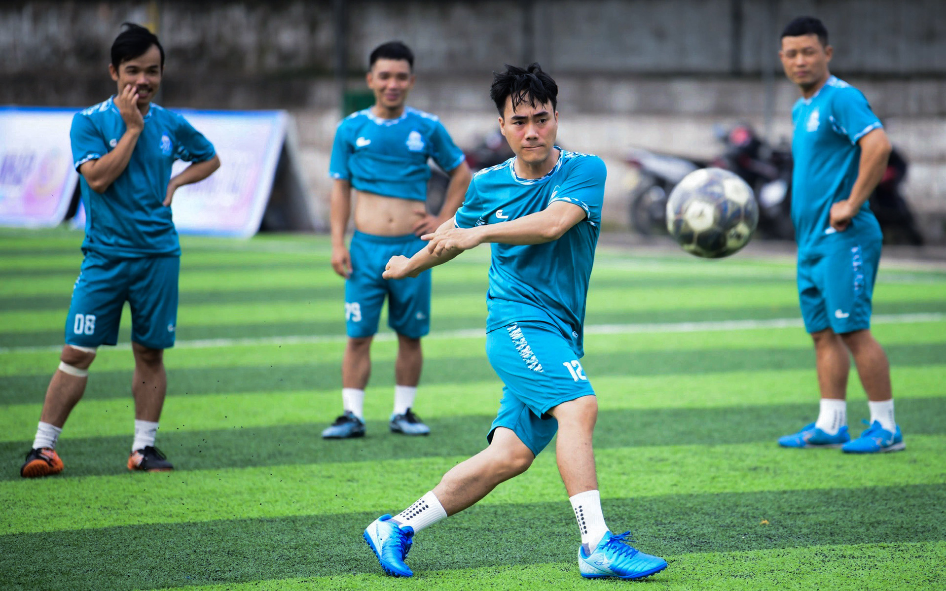 Khai mạc Vòng loại khu vực Nghệ An Giải bóng đá công nhân, viên chức Việt Nam 2024 - Ảnh 10.
