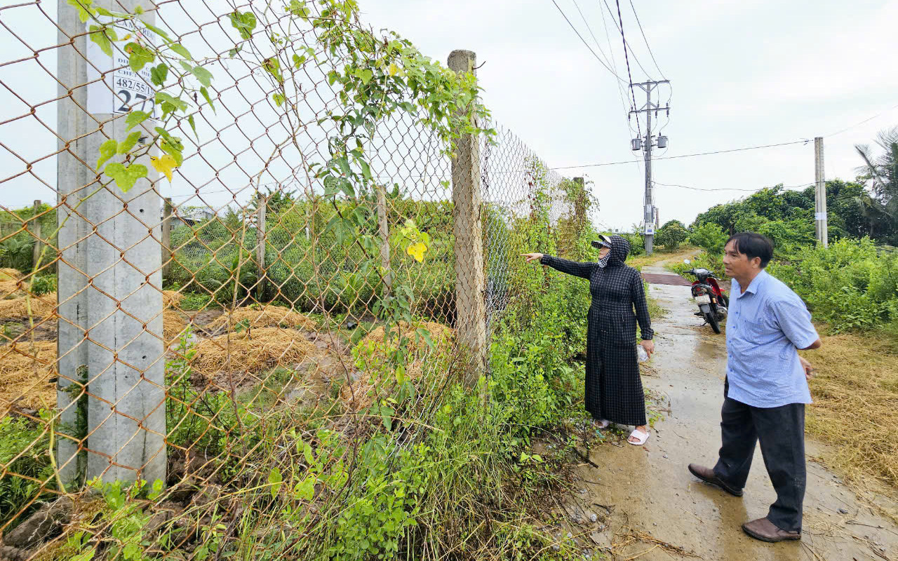Chưa thu hồi đất, đất dân đang sử dụng vẫn lấy giao doanh nghiệp: Người ký quyết định nói gì? - Ảnh 2.