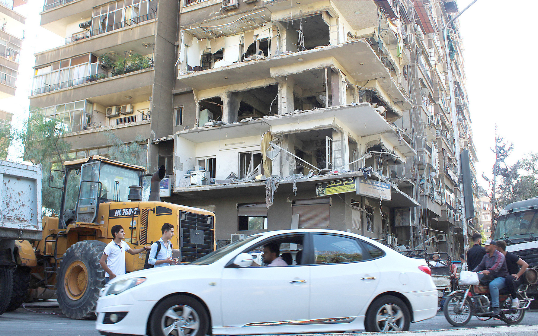 Israel bắn trúng trụ sở lực lượng gìn giữ hòa bình LHQ ở Lebanon - Ảnh 2.