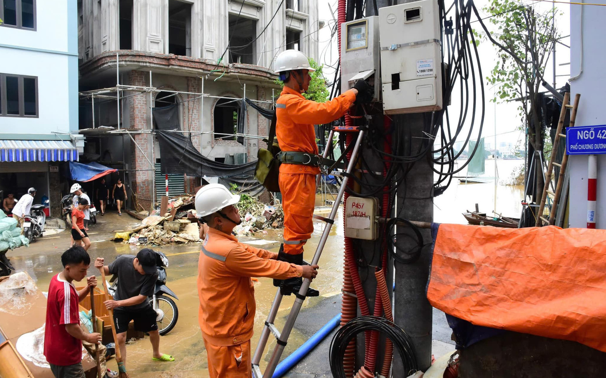 Đại biểu Quốc hội: Không thể để ngành điện báo lỗ hằng năm do bù chênh giá điện - Ảnh 2.