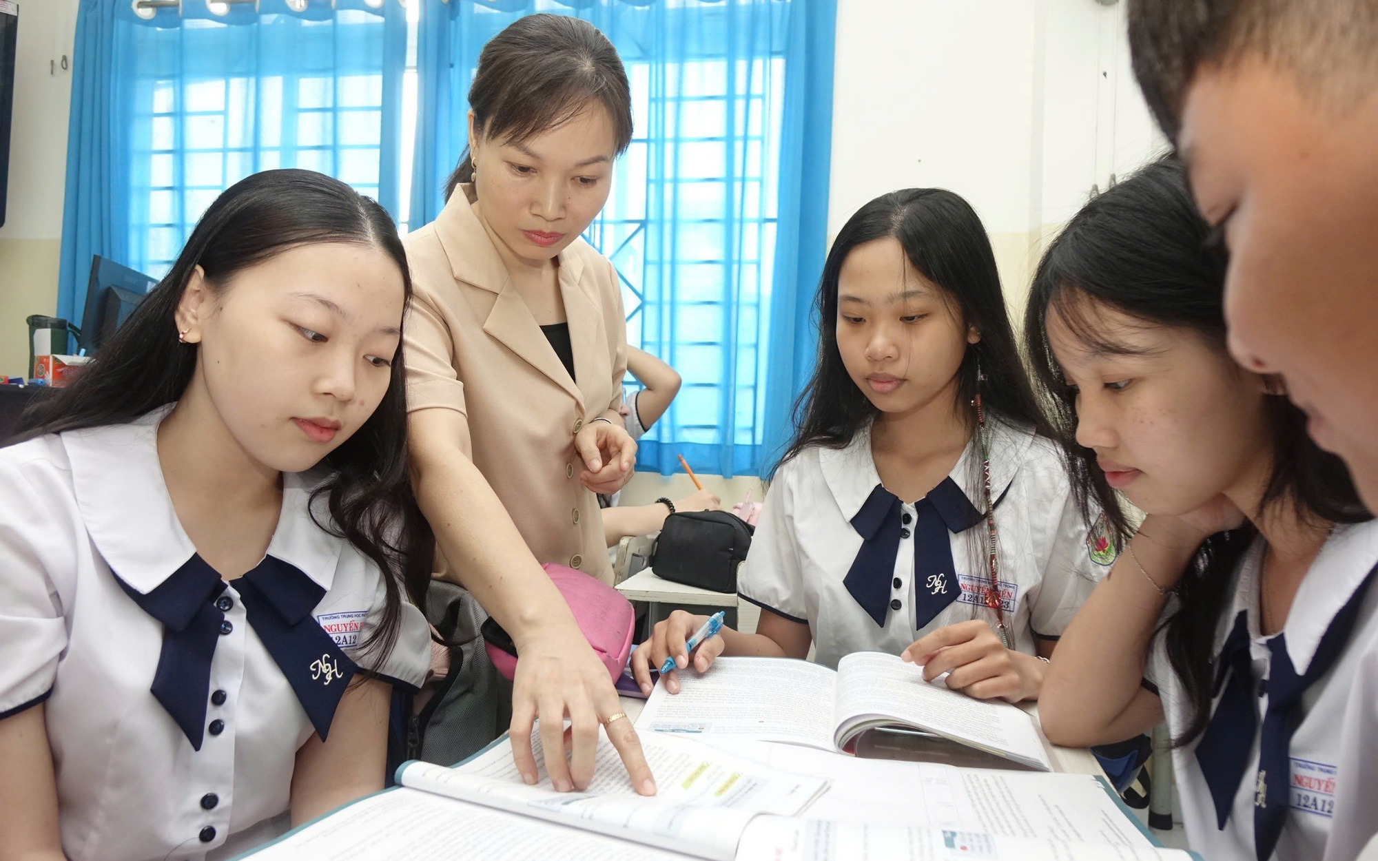 Đề thi tốt nghiệp THPT năm 2025: Tăng câu hỏi phân hóa - Ảnh 3.