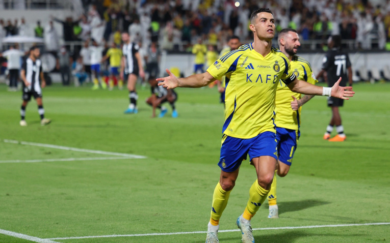 Ronaldo là tâm điểm trong trận thắng khó nhọc của Al Nassr