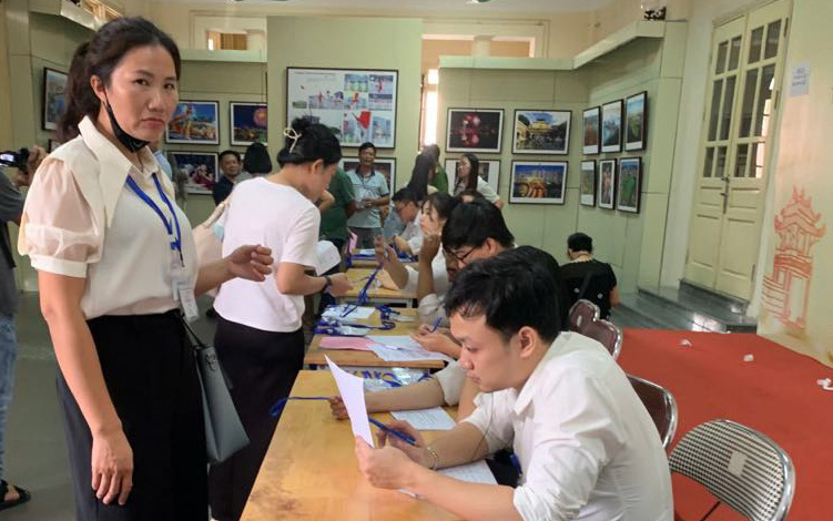 Đấu giá đất ròng rã 14 tiếng từ sáng tới nửa đêm ở Hà Đông, chạm ngưỡng 262 triệu/m² - Ảnh 2.