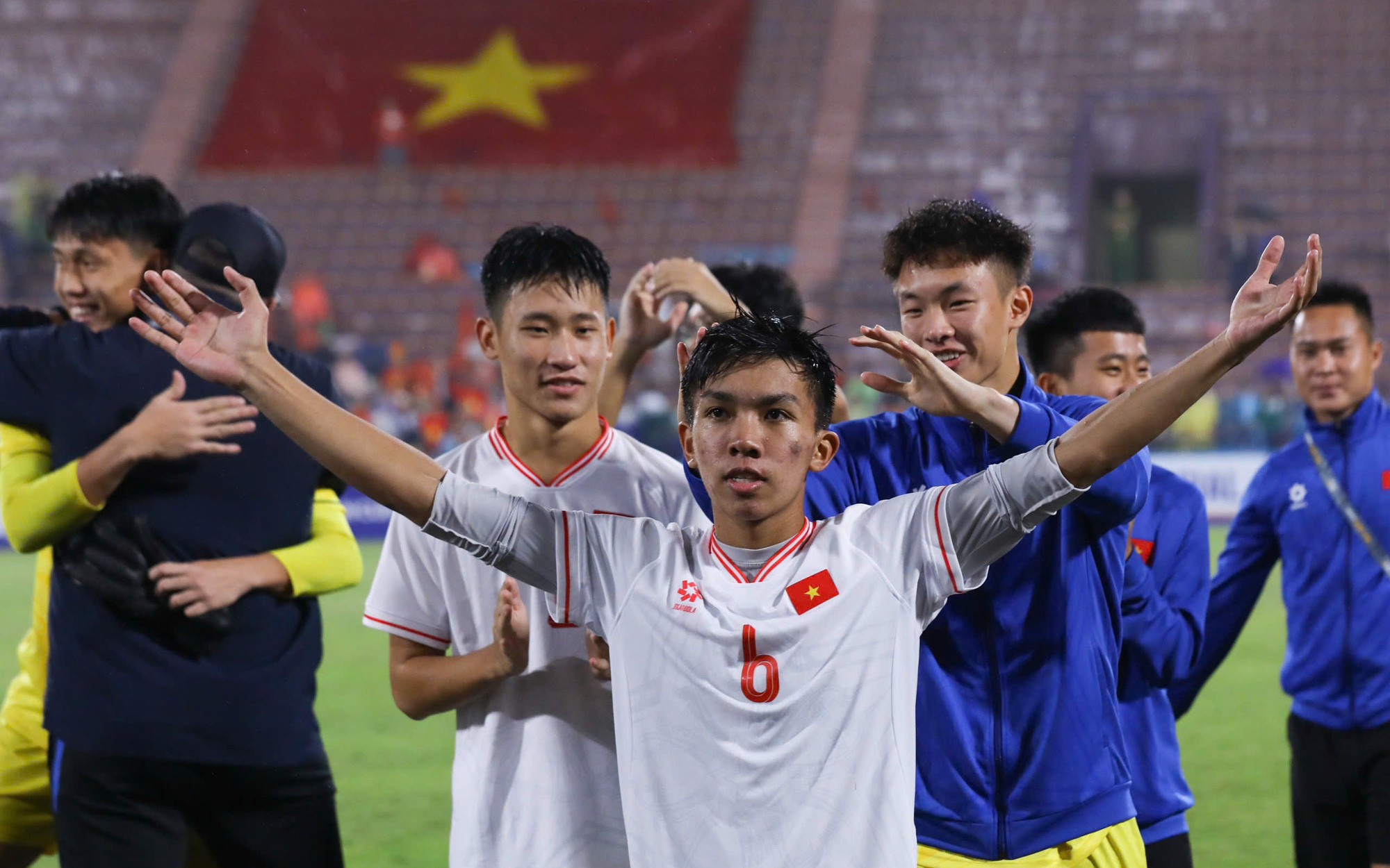 U17 Việt Nam rơi vào bảng tử thần, VFF gấp rút tìm HLV - Ảnh 2.