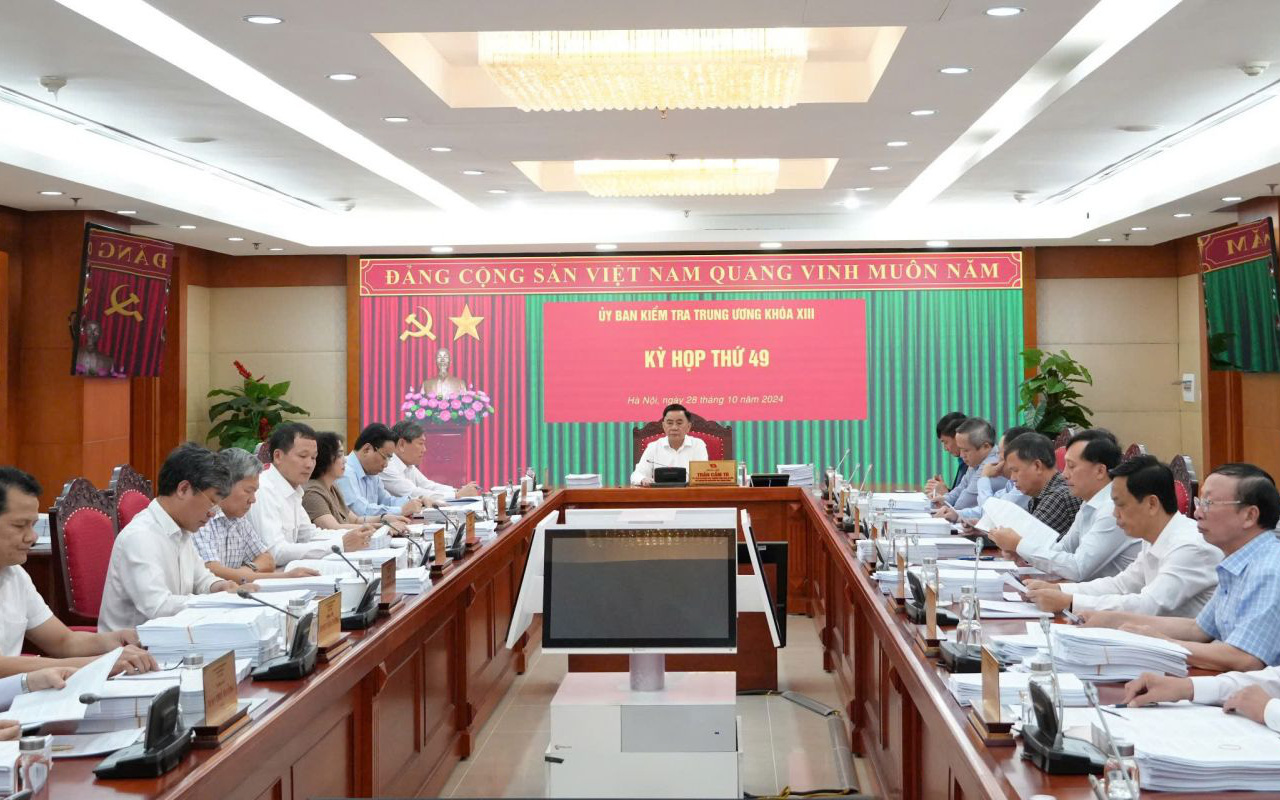 Bộ Chính trị kỷ luật cảnh cáo ông Bùi Văn Cường, Nguyễn Xuân Ký - Ảnh 3.