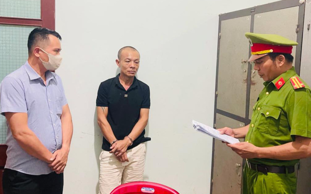 'Đại ca' 2 băng giang hồ đánh nhau gây náo loạn trung tâm White Palace bị bắt giữ - Ảnh 2.