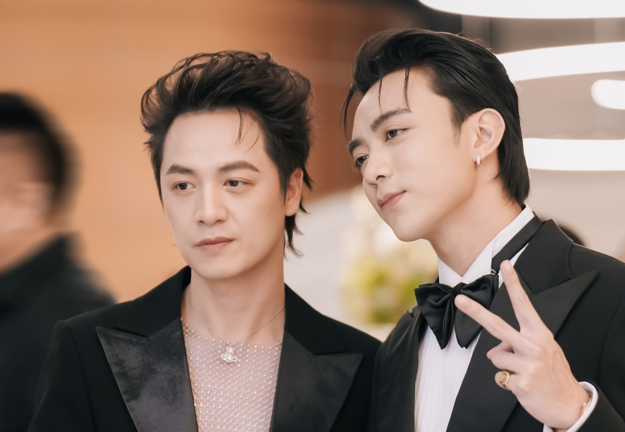 Ha Tran, Soobin i 40 artystów komponuje album w ciągu 48 godzin - Zdjęcie 3. Hà Trần, Soobin cùng 40 nghệ sĩ sáng tác album trong vòng 48 tiếng - Ảnh 3.