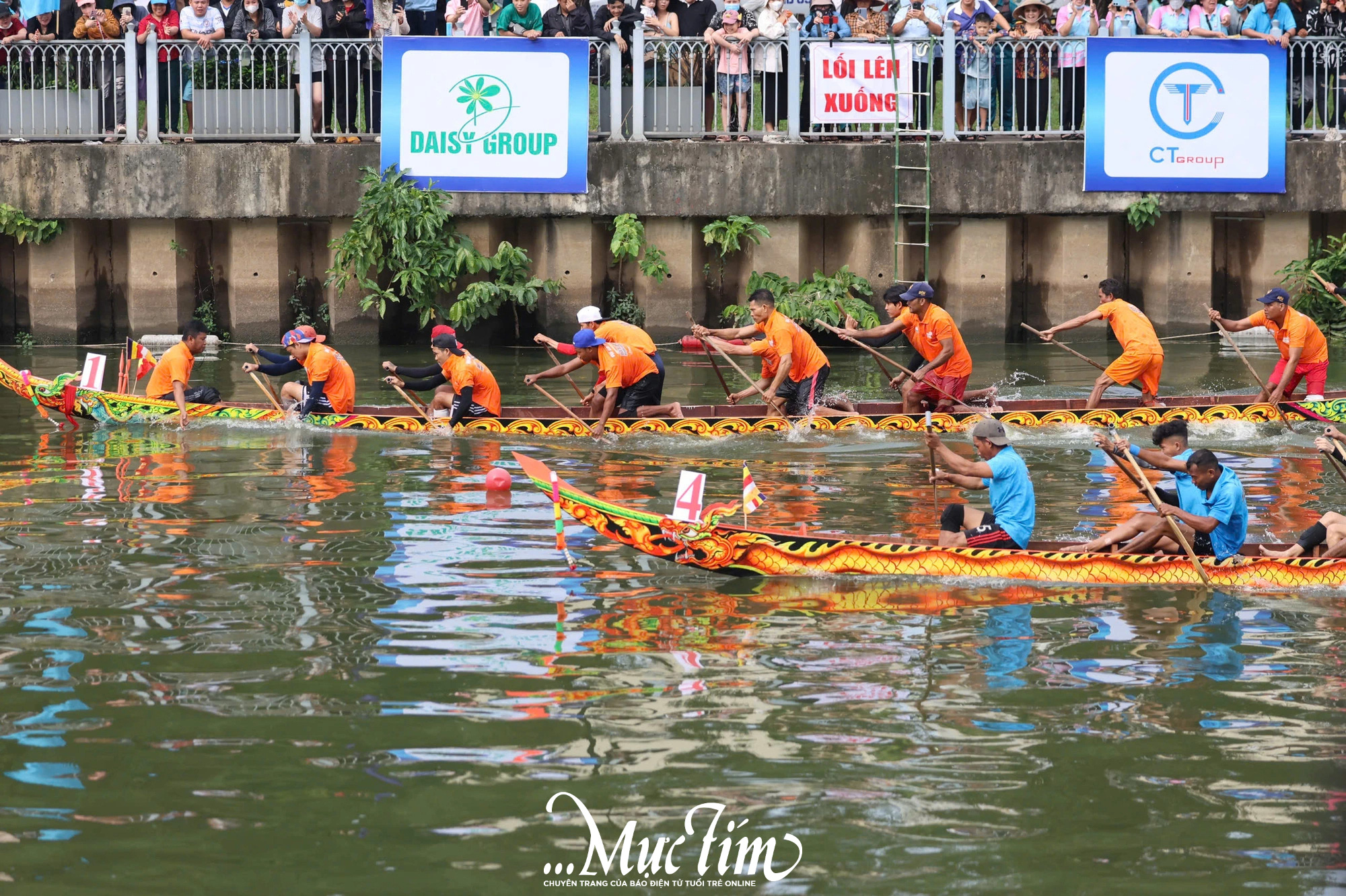 Tái hiện lễ hội đua ghe ngo của người Khmer Nam Bộ giữa lòng thành phố- Ảnh 9.