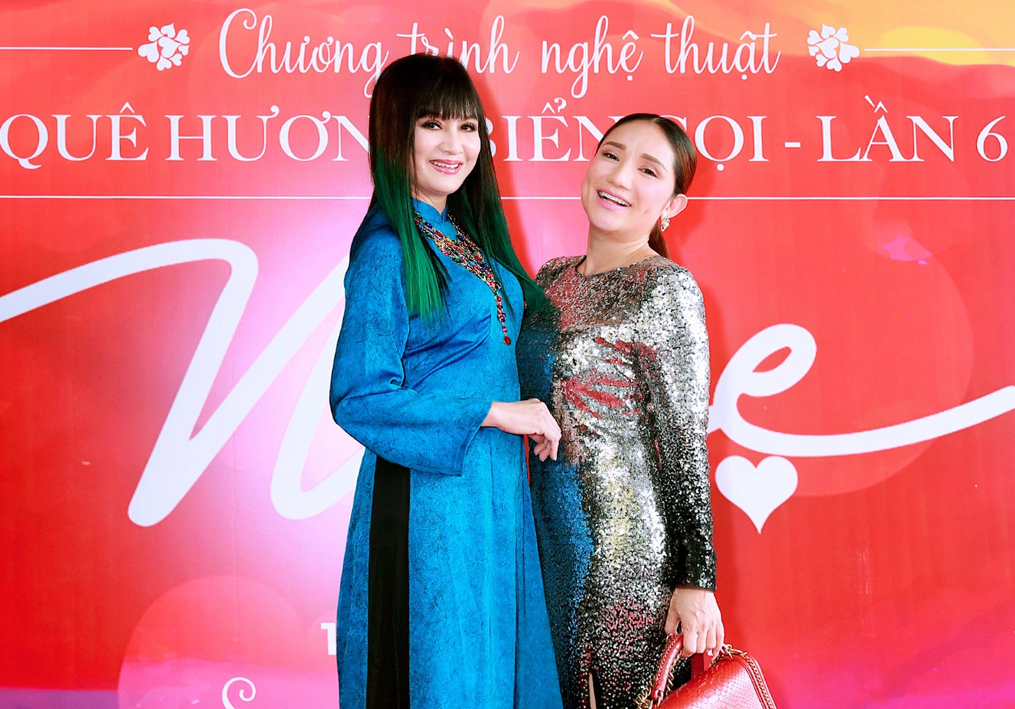 Οι Quang Dung και Phuong Thanh τραγουδούν για να συγκεντρώσουν χρήματα για να βοηθήσουν τους φτωχούς στην Khanh Hoa στο  Quang Dũng, Phương Thanh hát gây quỹ giúp người nghèo Khánh Hòa - Ảnh 2.